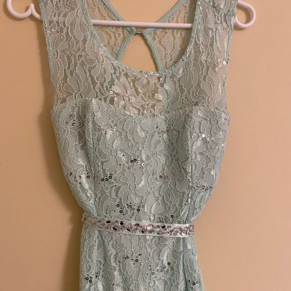 Lace Prom Dress - Picture 4 of 7